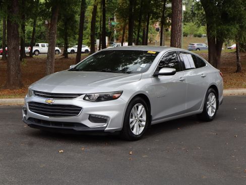Used 2016 Chevrolet Malibu LT image 16
