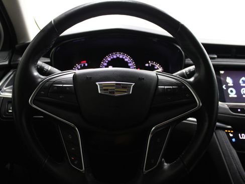 Used 2019 Cadillac XT5 Premium Luxury AWD/4WD image 30