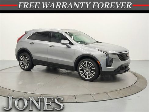 Used 2024 Cadillac XT4 Premium Luxury image 1