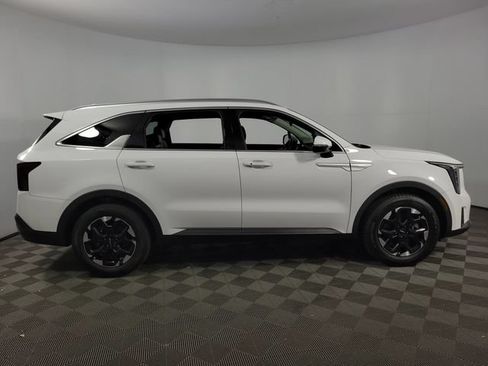 Used 2024 Kia Sorento S FWD image 10