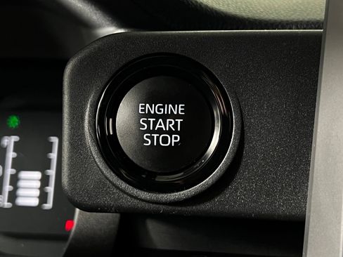 Used 2024 Toyota Tacoma SR5 AWD/4WD image 20