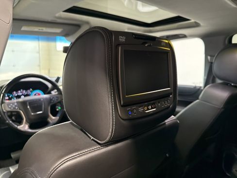 Used 2017 GMC Yukon Denali AWD/4WD image 33