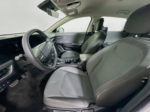 Used 2025 Kia K4 FWD image 13