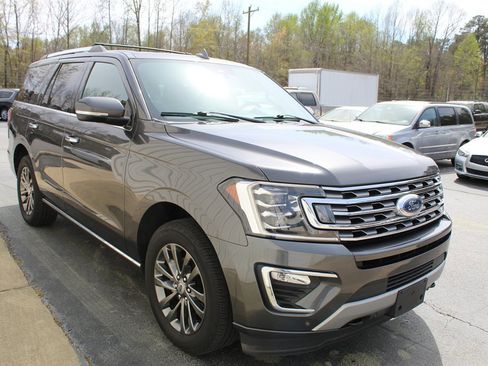 Used 2021 Ford Expedition Limited image 2