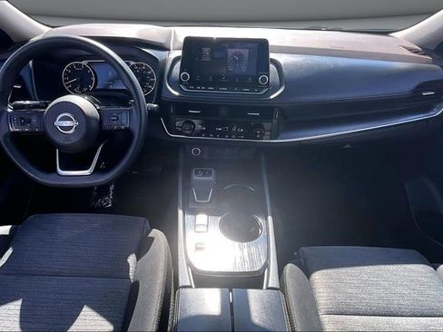 Certified 2023 Nissan Rogue SV image 7