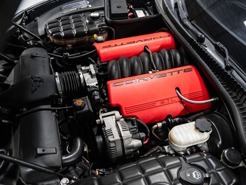 Used 2002 Chevrolet Corvette Z06 w/ Memory Pkg image 28