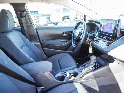 Certified 2025 Toyota Corolla LE image 17