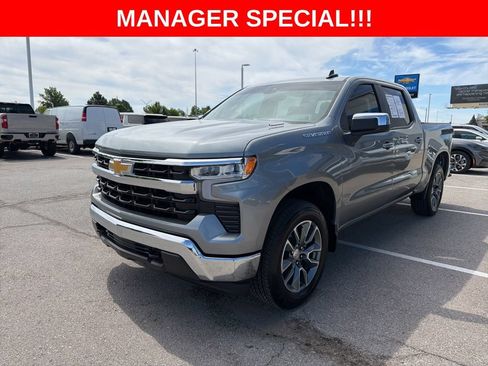 Used 2026 Chevrolet Silverado 1500 LT AWD/4WD image 2