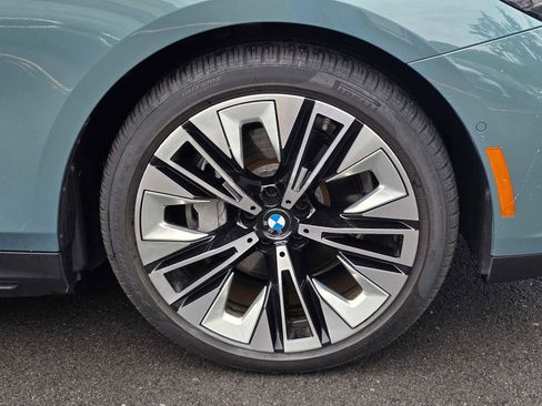 Used 2026 BMW i5 eDrive40 AWD/4WD image 10