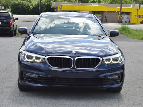 Used 2017 BMW 530i xDrive AWD/4WD image 3
