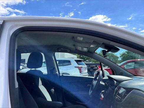 Used 2020 Chevrolet Trax LS FWD image 22