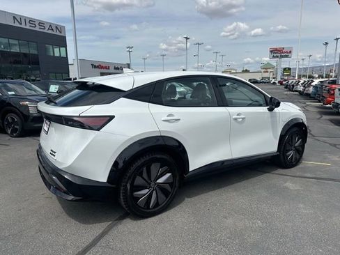 Used 2024 Nissan Ariya AWD image 11