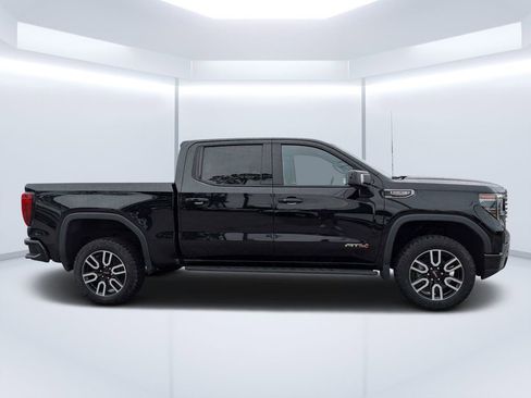 Used 2022 GMC Sierra 1500 AT4 w/ AT4 Premium Package image 2