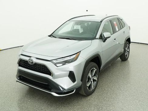 New 2025 Toyota RAV4 SE image 16