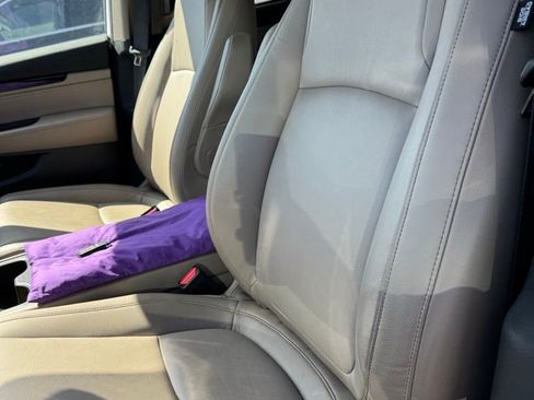 Used 2024 Honda Odyssey Touring image 11