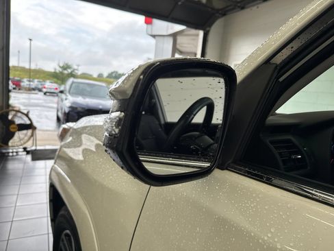 Used 2019 Toyota 4Runner Limited AWD/4WD image 14