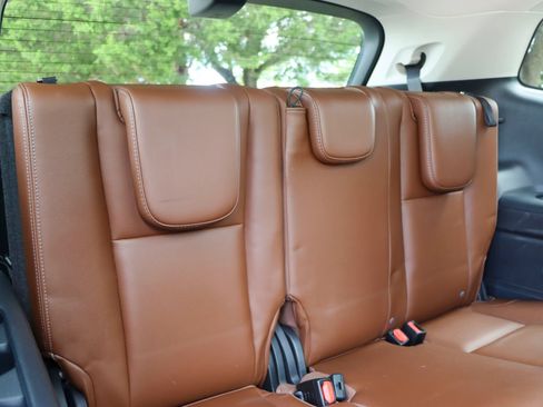Used 2021 Subaru Ascent Touring w/ Popular Package #2A AWD/4WD image 21