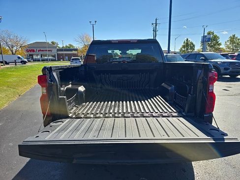 Used 2023 Chevrolet Silverado 1500 LT image 5