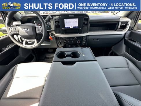 New 2026 Ford F250 XL w/ XL Chrome Package AWD/4WD image 19