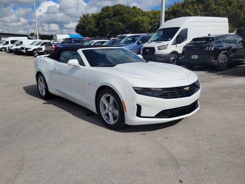 Used 2023 Chevrolet Camaro LT image 9