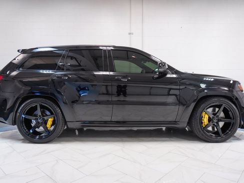 Used 2018 Jeep Grand Cherokee Trackhawk w/ Trailer Tow Group IV AWD/4WD image 33