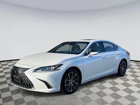 Used 2025 Lexus ES 350 Premium image 5