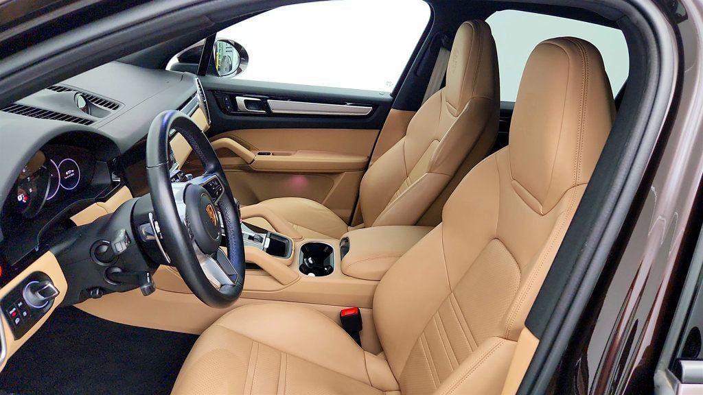 Used 2022 Porsche Cayenne Platinum Edition AWD/4WD image 21