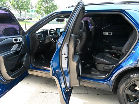 Used 2023 Ford Explorer ST w/ Equipment Group 401A AWD/4WD image 35