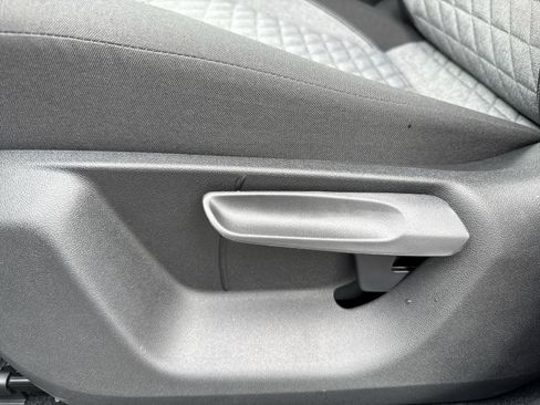 New 2025 Volkswagen Tiguan S image 14