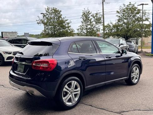 Used 2019 Mercedes-Benz GLA 250 4MATIC w/ Premium Package image 6