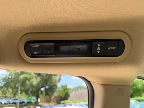 Used 2010 Honda Odyssey EX-L image 23