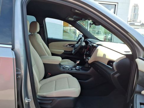 Used 2023 Chevrolet Traverse LS AWD/4WD image 19