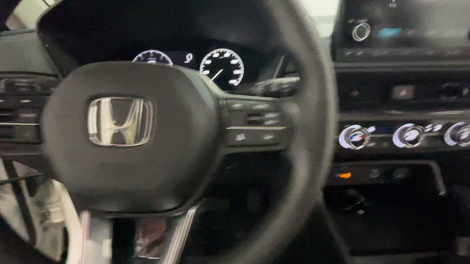 Used 2024 Honda CR-V LX image 37