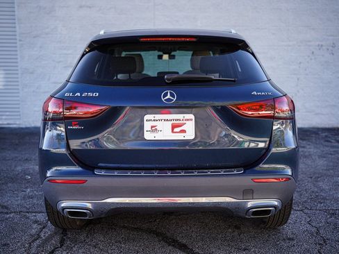Used 2022 Mercedes-Benz GLA 250 4MATIC w/ Premium Package Lite image 13
