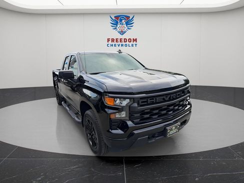 Used 2023 Chevrolet Silverado 1500 Custom w/ Rally Edition AWD/4WD image 6