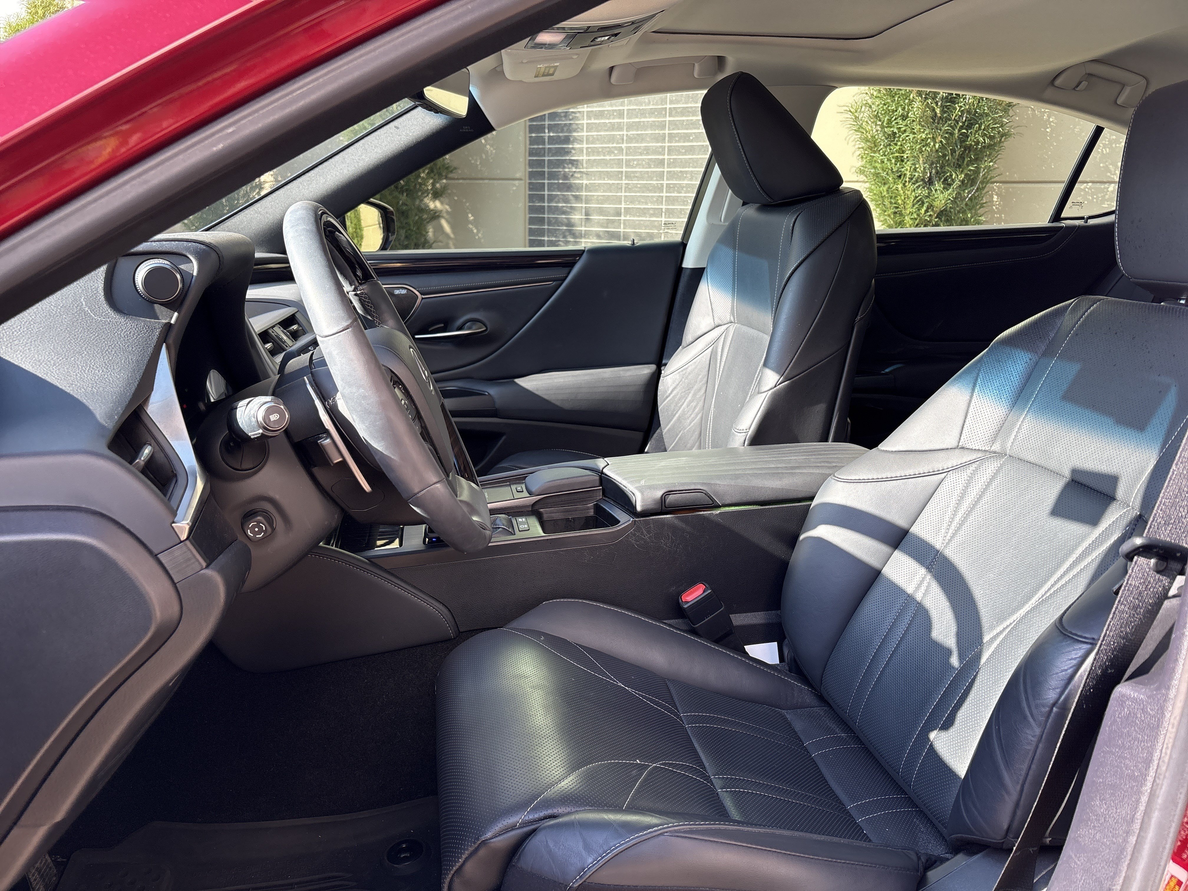 Used 2021 Lexus ES 300h w/ Accessory Package 2 FWD image 16