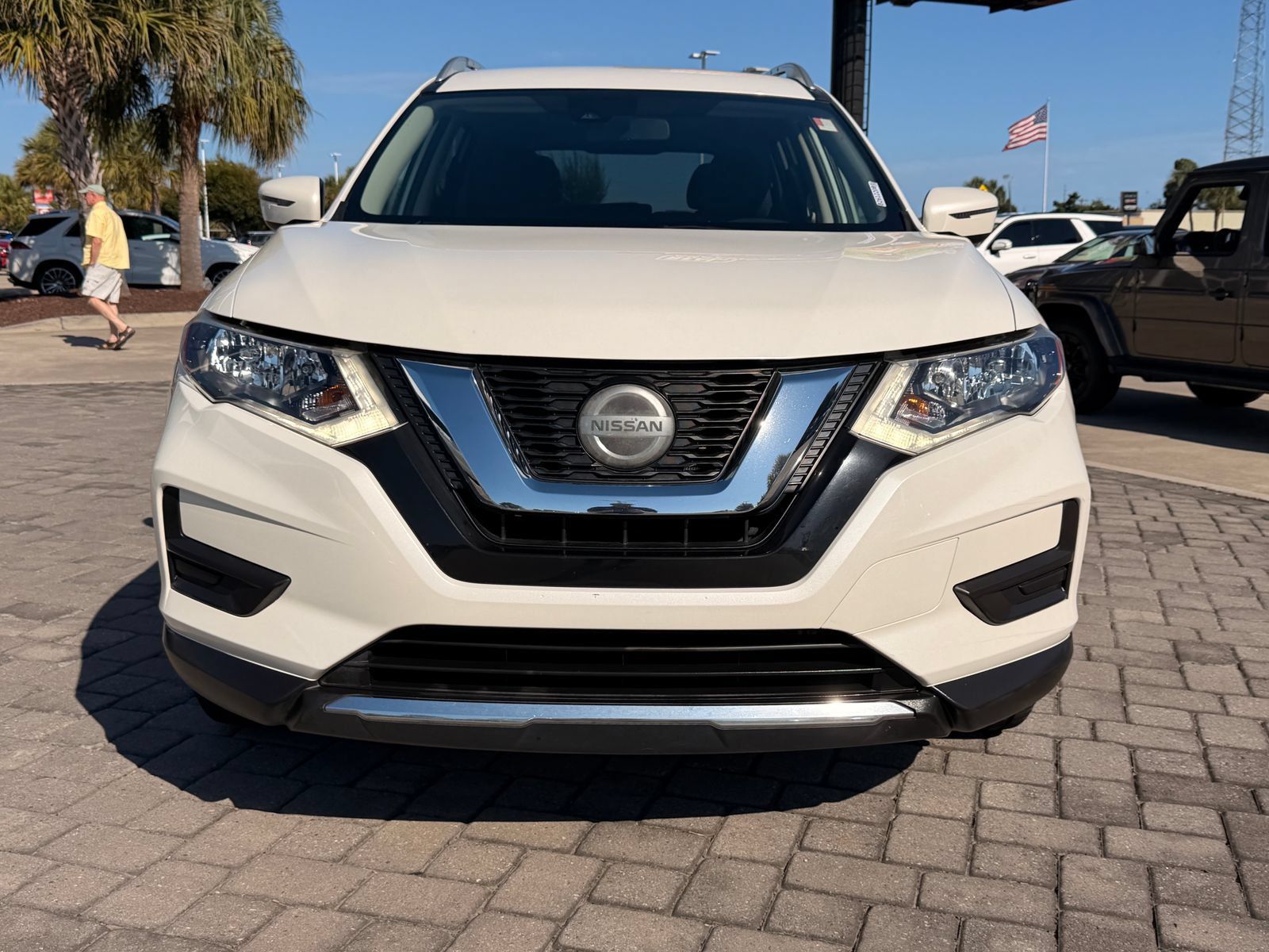 Used 2020 Nissan Rogue SV FWD image 5
