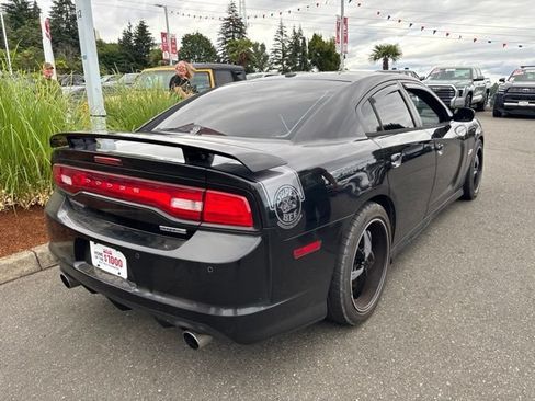 Used 2012 Dodge Charger SRT8 Super Bee w/ Driver Convenience Group II RWD image 5