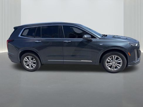Used 2021 Cadillac XT6 Luxury FWD image 3