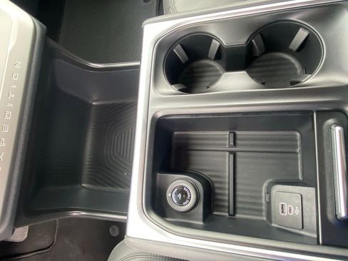 New 2026 Ford Expedition Active RWD image 17