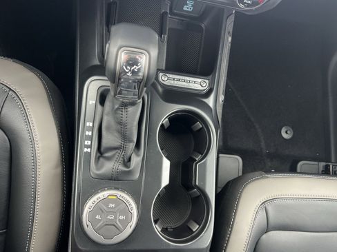 New 2025 Ford Bronco Outer Banks image 22