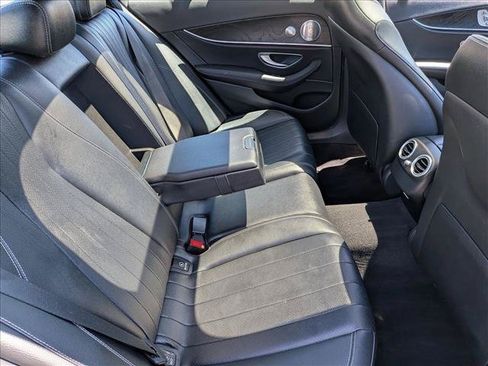 Used 2017 Mercedes-Benz E 300 image 19