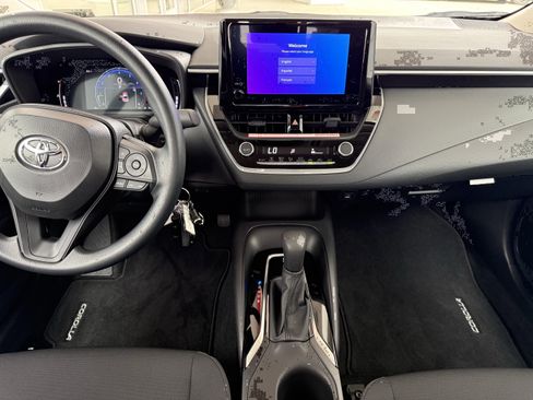 Certified 2026 Toyota Corolla LE image 32