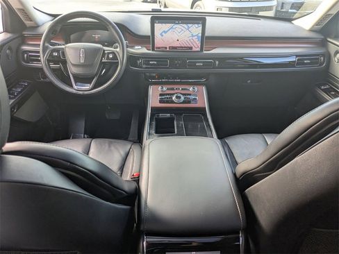 Used 2023 Lincoln Aviator Reserve image 30