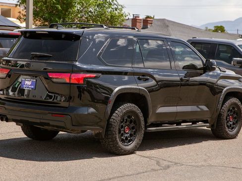 Used 2024 Toyota Sequoia TRD Pro AWD/4WD image 4