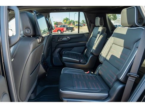 New 2026 GMC Yukon AT4 Ultimate w/ LPO, Floor Liner Package AWD/4WD image 13