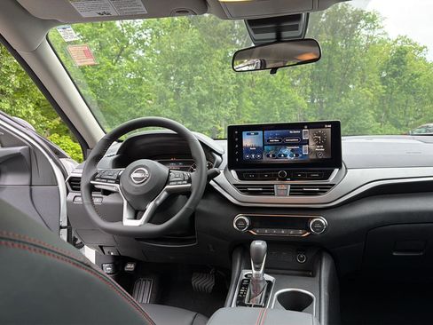 New 2026 Nissan Altima 2.5 SR w/ SR Midnight Edition Package FWD image 16