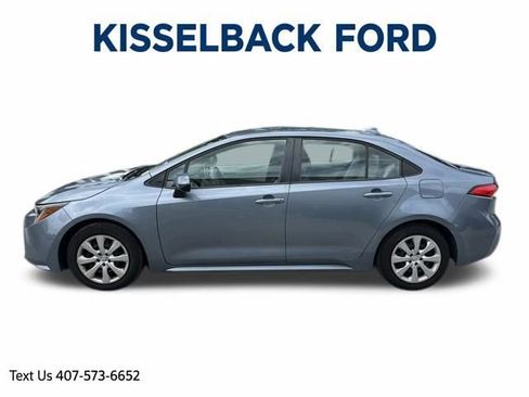 Used 2020 Toyota Corolla LE FWD image 7