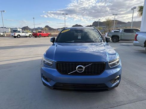 Used 2021 Volvo XC40 T5 R-Design w/ Advanced Package AWD/4WD image 2