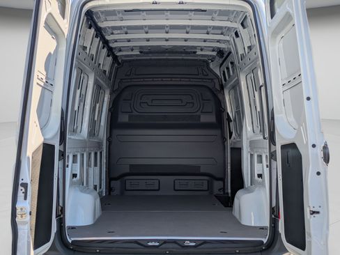 New 2026 Mercedes-Benz Sprinter 2500 image 8